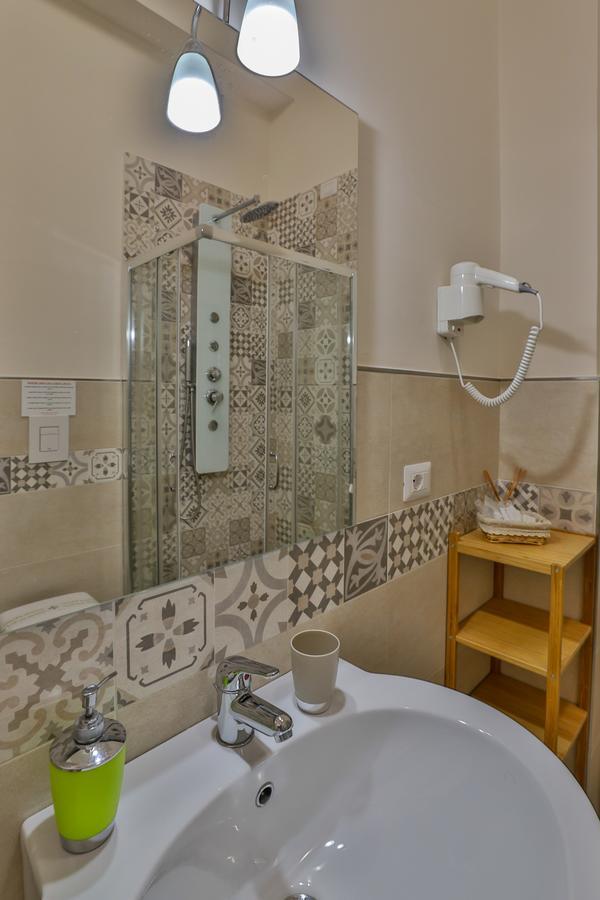 Residenza Eleonora Bed and Breakfast Salerno Eksteriør billede