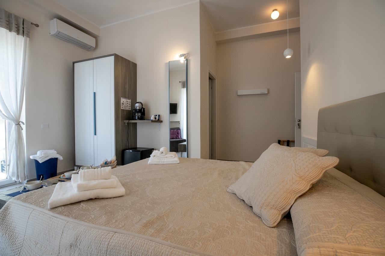 Residenza Eleonora Bed and Breakfast Salerno Eksteriør billede