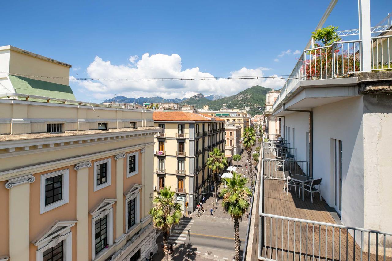 Residenza Eleonora Bed and Breakfast Salerno Eksteriør billede