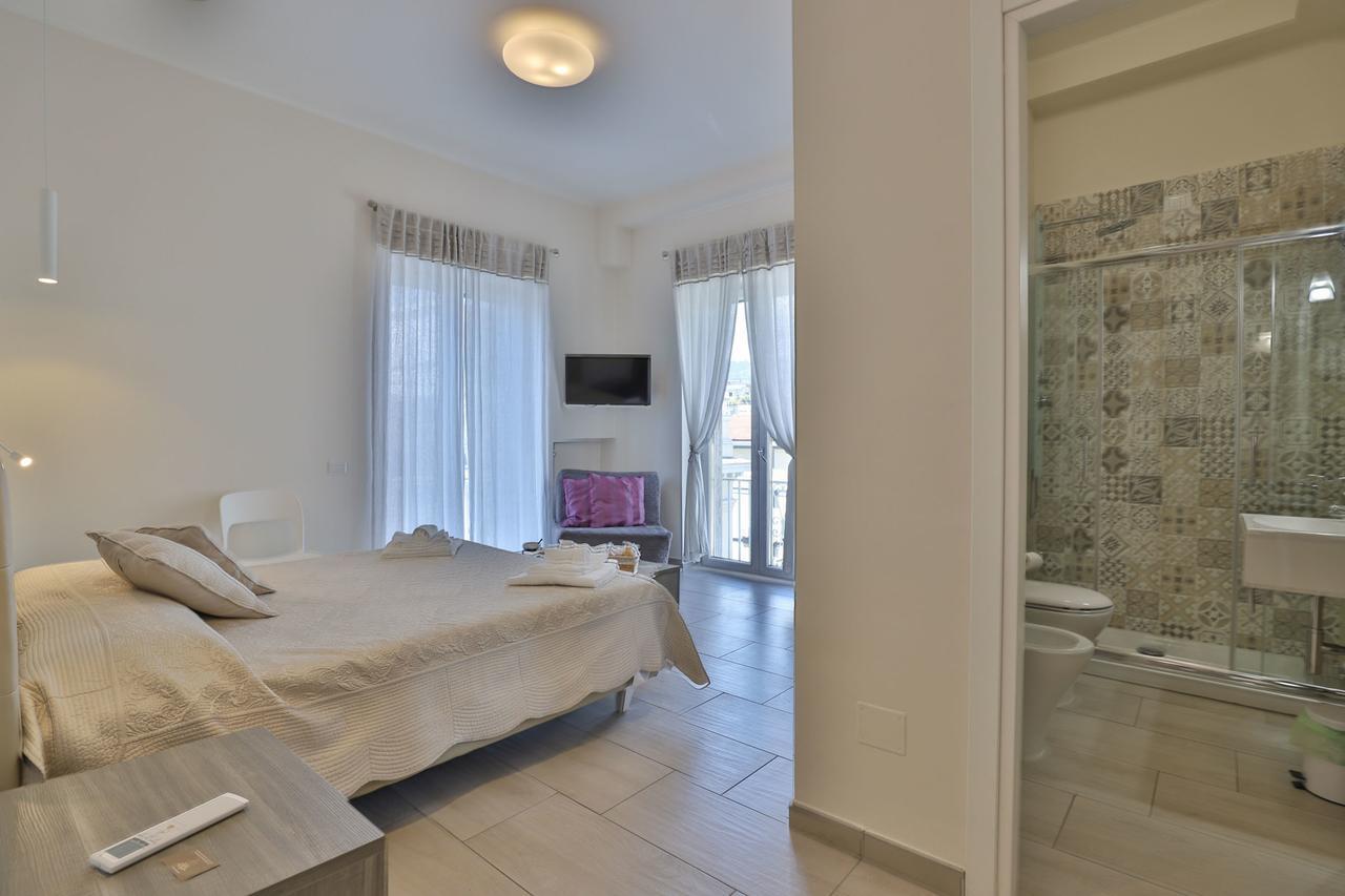 Residenza Eleonora Bed and Breakfast Salerno Eksteriør billede